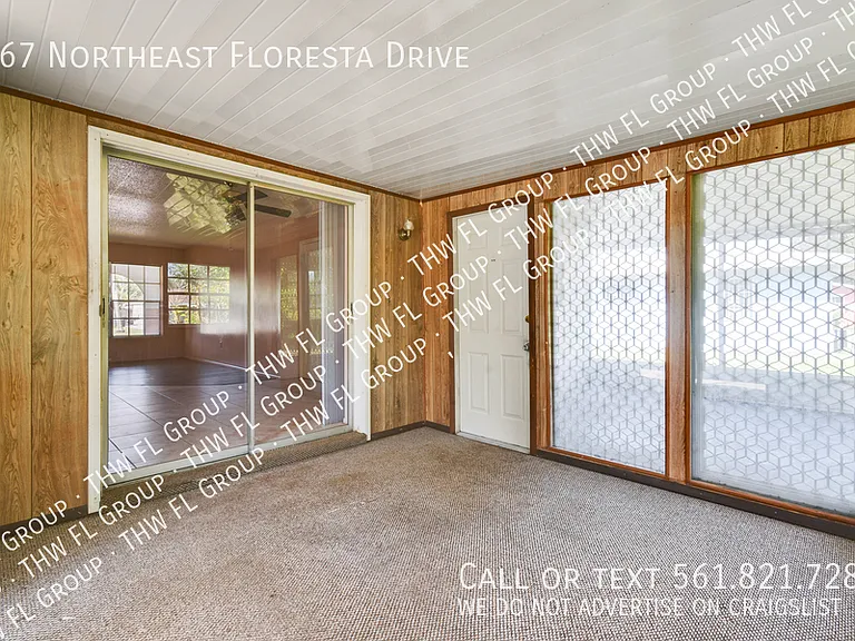 267 NE Floresta Dr — Photo 11
