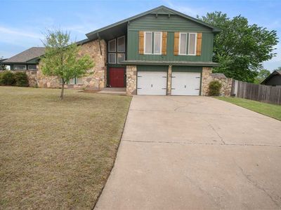 6935 NW Eisenhower Dr, Lawton, OK, 73505