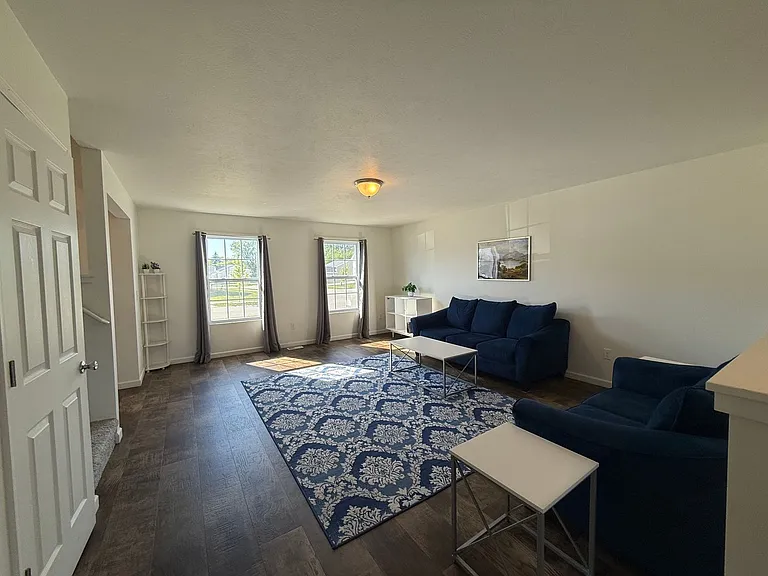 10906 Constant Dr — Photo 5