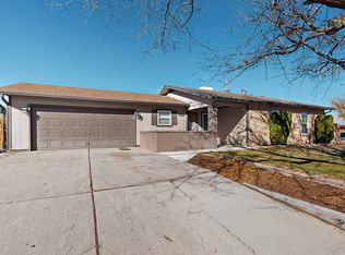4725 Zirconia Dr NE, Rio Rancho, NM 87124