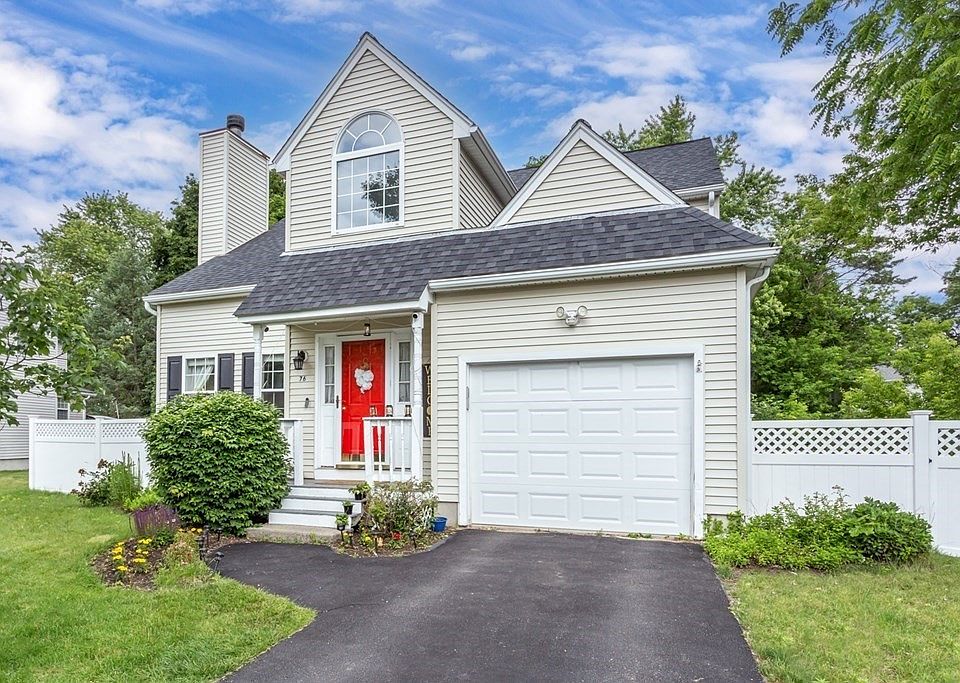 1st image of 76 Palomino Dr