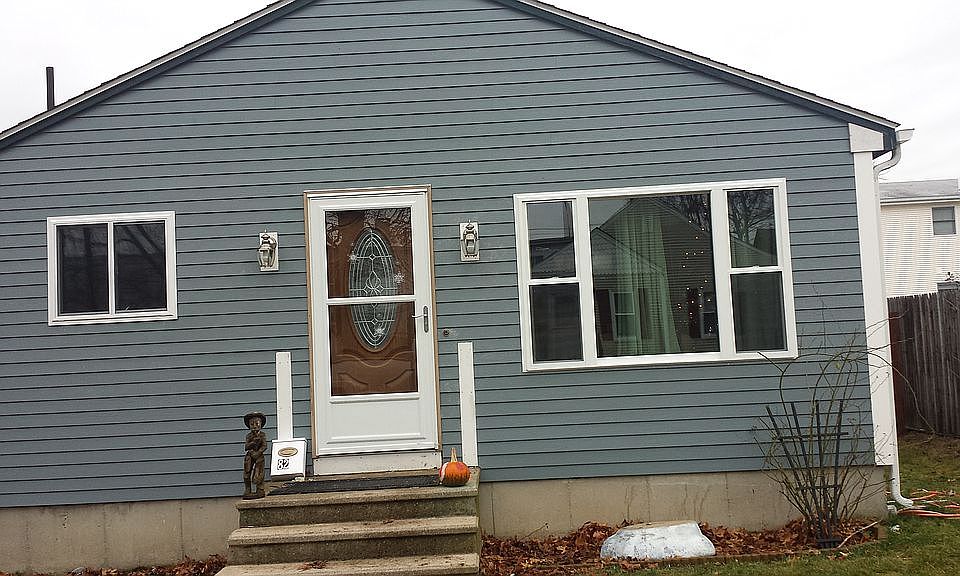 1st image of 82 Coyle Ave