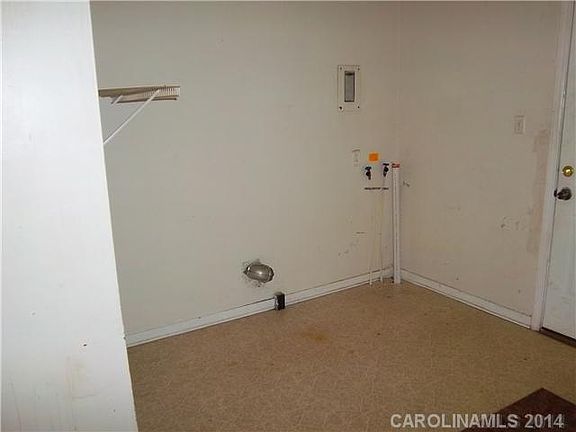 3rd image of 2117 Purser Dr