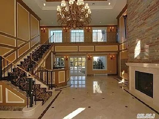 Sold by Douglas Elliman | media 12