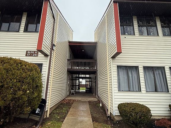 4th image of 22D Avon Dr W