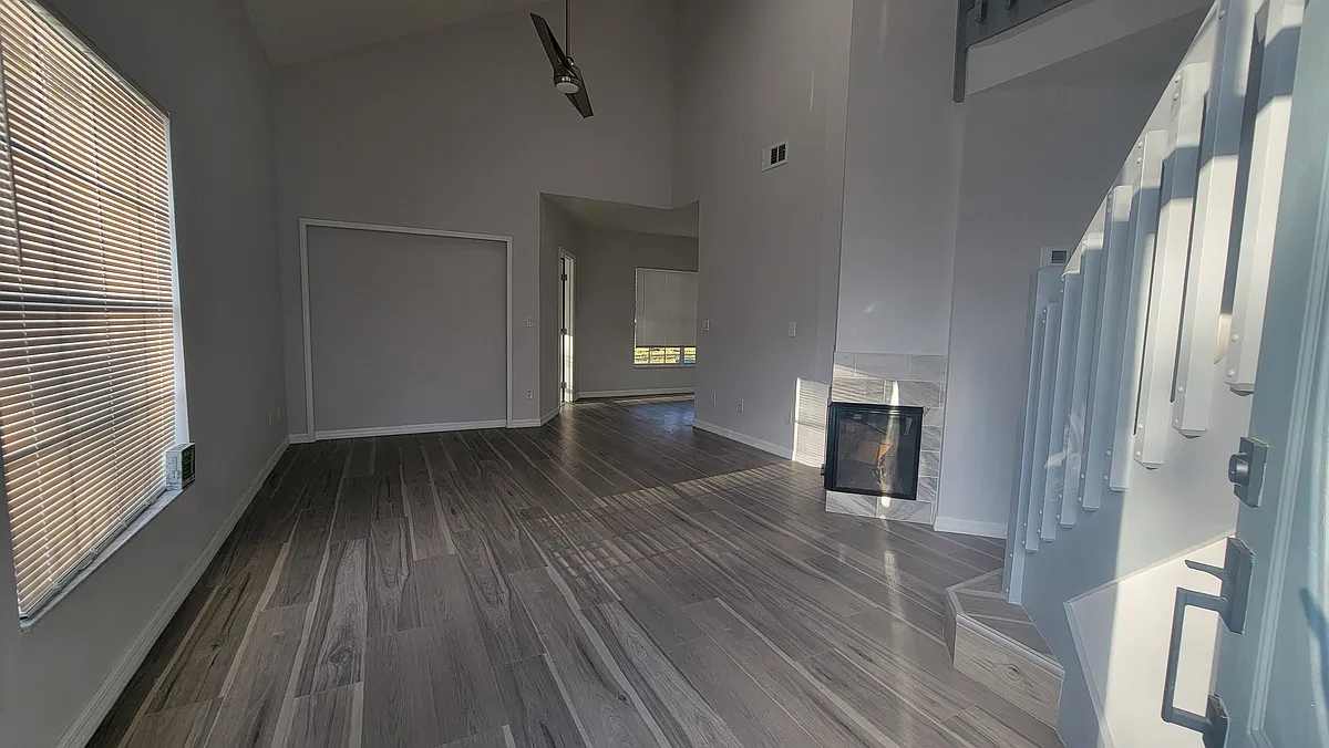 Building Photo - 4437 Cluster Dr