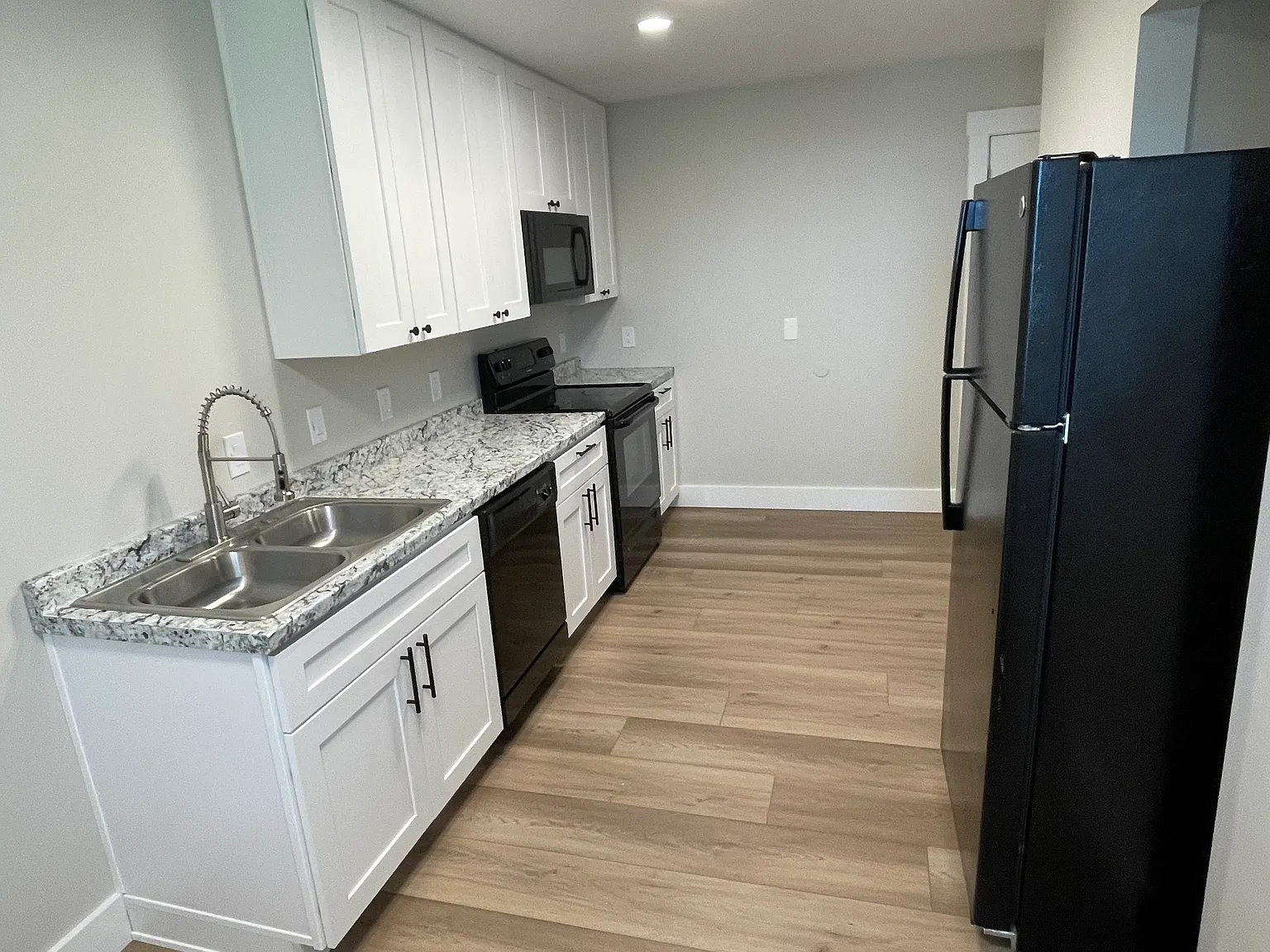 2971 Highway 417 — Photo 2