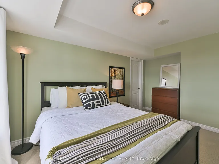 212 Eglinton Ave E #1907 — Photo 17