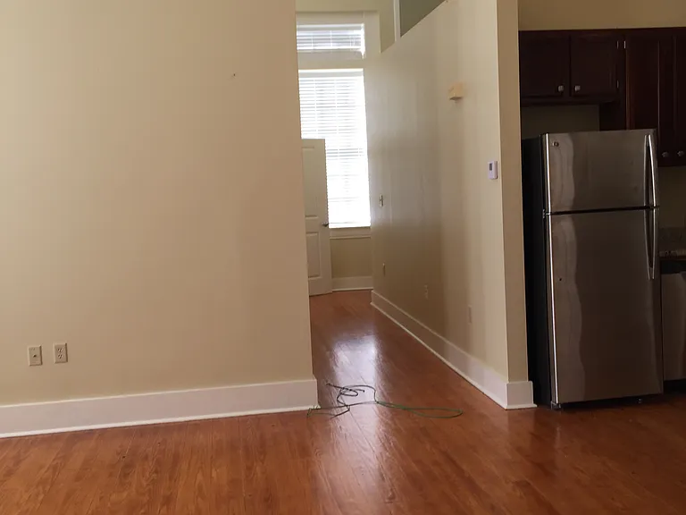 715 Sherman St #2 — Photo 5