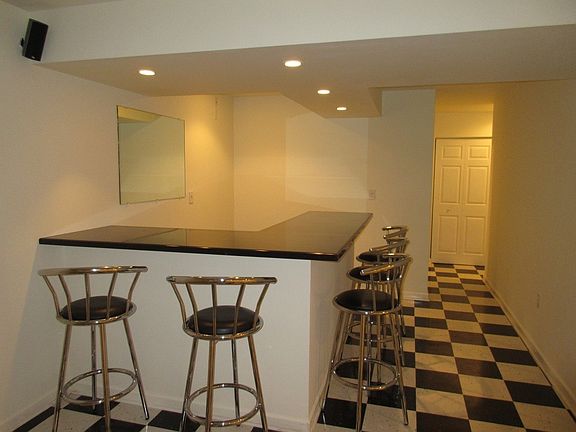 Basement - Bar