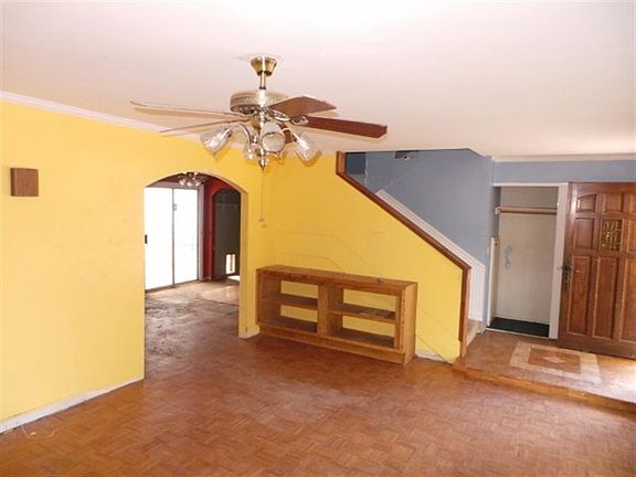5th image of 3712 Centennial Cir
