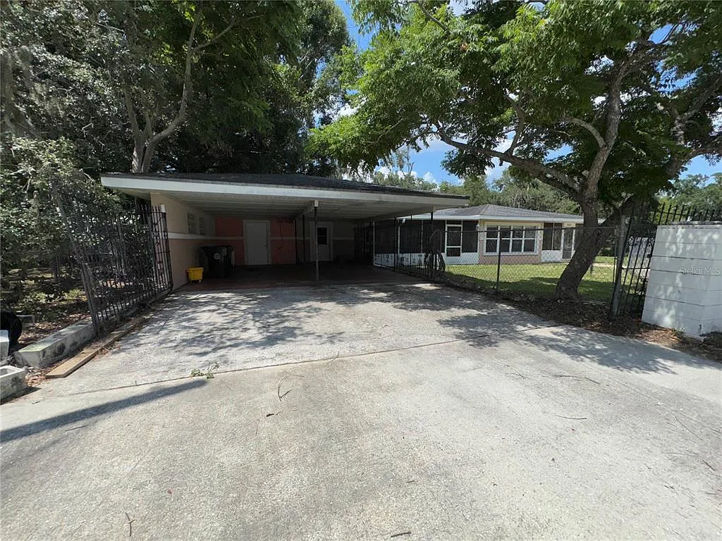 3 bed, 2.0 bath, 1258 sqft, $1,600 — Photo 3