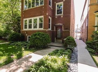 5409 W Roscoe St #G, Chicago, IL 60641