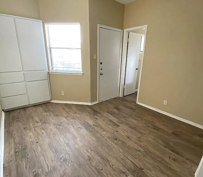 3316 Guadalupe St #212 — Photo 2