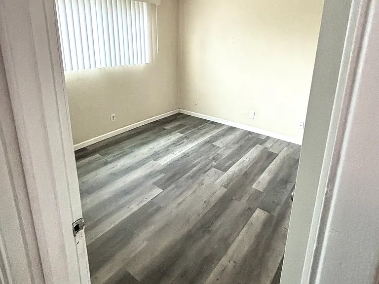 1105 Alpha Rd #511 — Photo 3