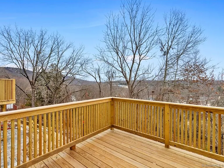 455R Sherman Ave — Photo 5