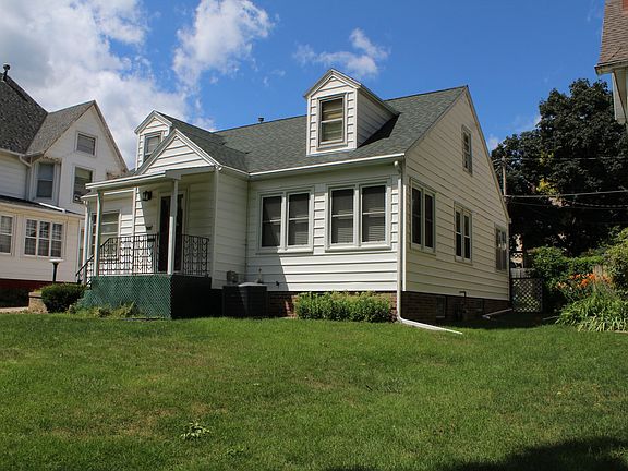 3rd image of 909 E Hammond St