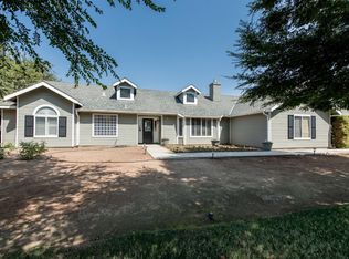 11836 E Princeton Ave, Sanger, CA 93657