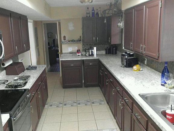 3rd image of 2404 Emily Dr