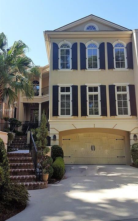 1st image of 10 Sailwing Ln