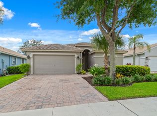 8090 Duomo Cir, Boynton Beach, FL 33472
