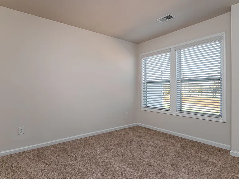 437 Yellow Fox Rd — Photo 24