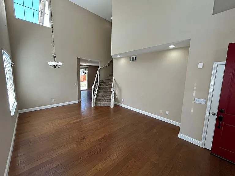 667 Harold Smith Dr — Photo 3