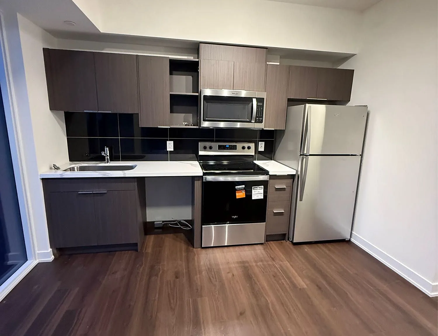 1 bed, $2,100 — Photo 3