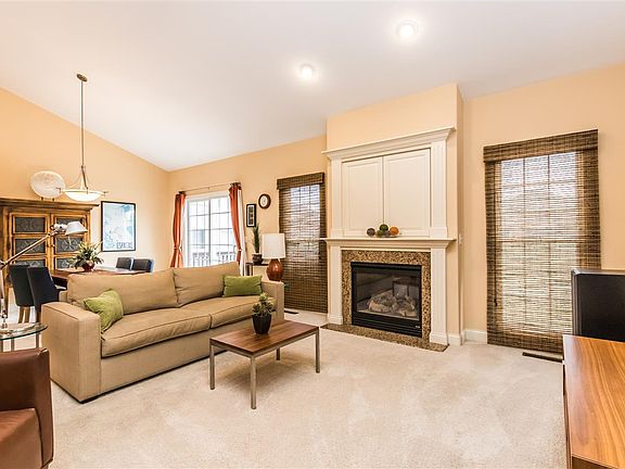 4th image of 2312 W Chandler Ct