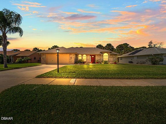4th image of 4562 Alder Dr