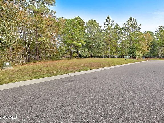 3rd image of 596 Hearthside Dr SE