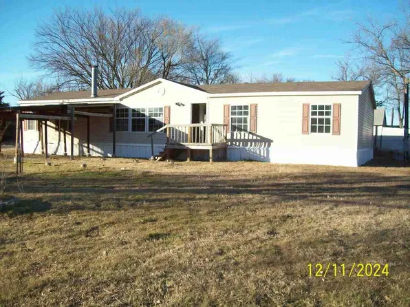 610 W Chestnut Ave, Newkirk, OK 74647