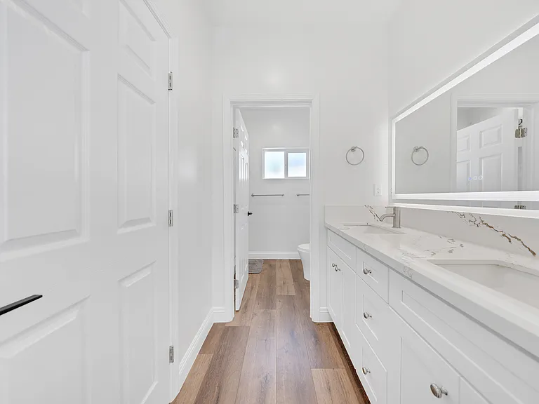 415 N Toland Ave #D — Photo 5