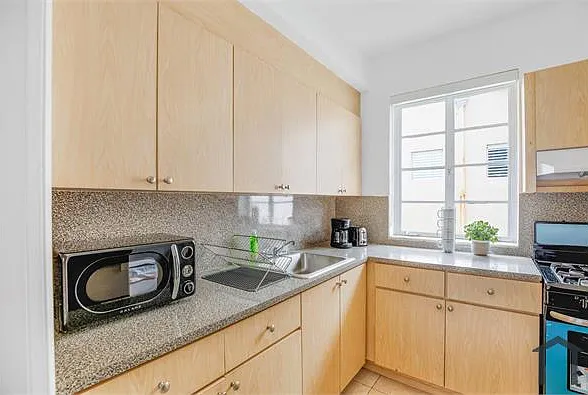 301 86th St #315-4 — Photo 12