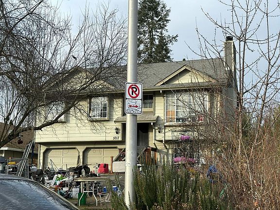 2nd image of 5017 NE Emerson Ct