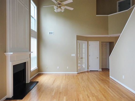 2nd image of 3524 Chastain Glen Ln NE