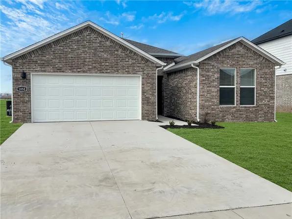 2420 Max Ave, Bentonville, AR 72713