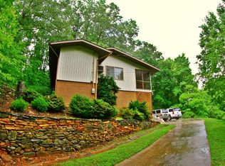 732 Village Rd, Murphy, NC 28906