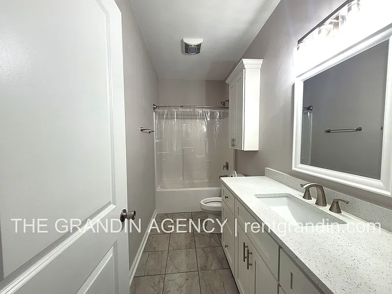 315 Trinity Rd — Photo 9