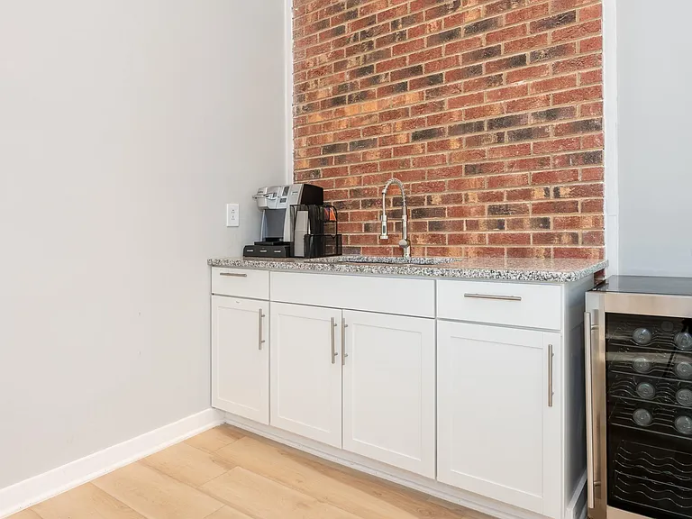 EDITION Apartment Homes — Photo 15