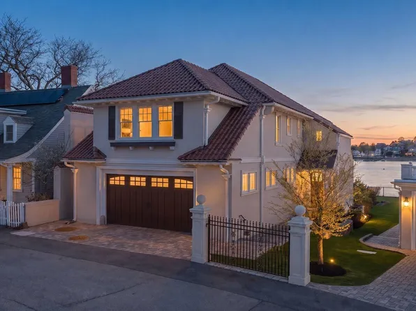 19 Lincoln House Point #19, Swampscott, MA 01907