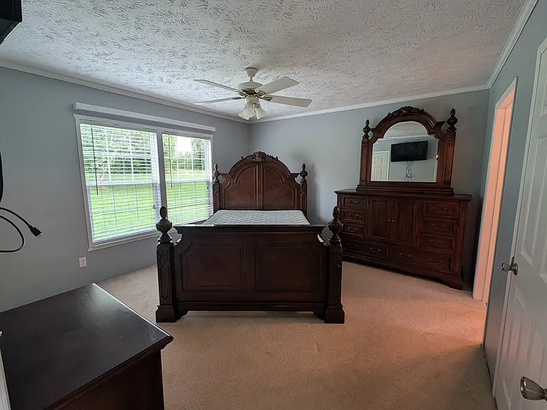 370 Evans Rd — Photo 8