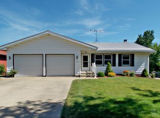 1005 Prairie Ln, Marshalltown, IA 50158
