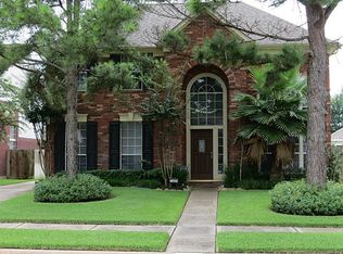 7431 Hollow Ridge Dr, Houston, TX 77095