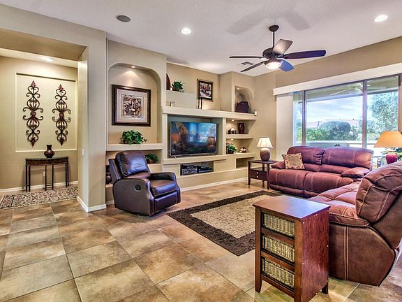 2nd image of 22910 N Del Monte Dr