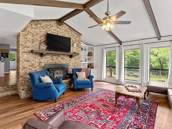 3rd image of 1614 County Road 2600