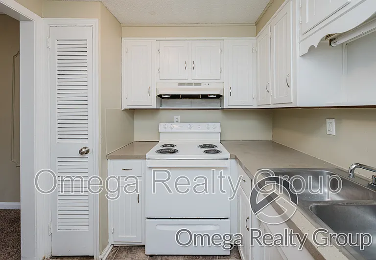 2262 Chapel Hill Rd — Photo 16