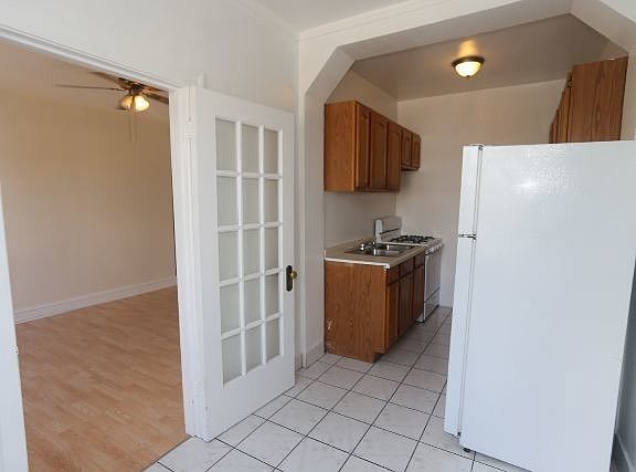 5th image of 4851 N Damen Ave #D102