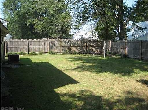 2nd image of 1730 Meadow Lake Dr