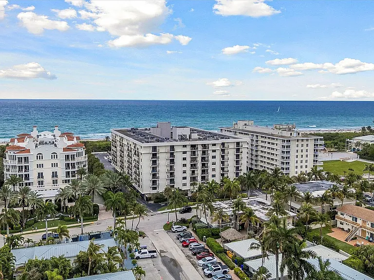 The Atrium at Palm Beach Shores